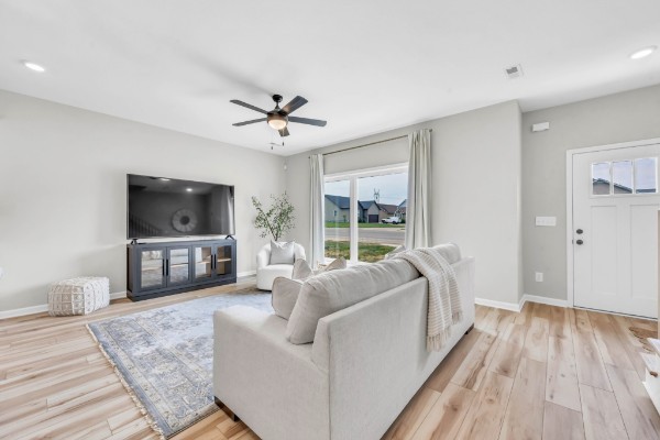 2359 Pea Ridge Road Clarksville, TN 37040 - Photo 9 of 25 a living room with furniture and a flat screen tv