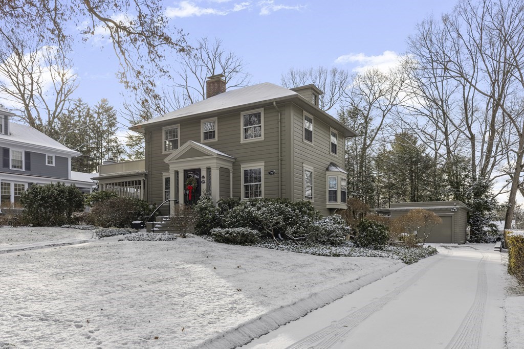 39 Somerset Road Lexington, MA 02420 - Photo 1 of 20 a front view of a house with a yard