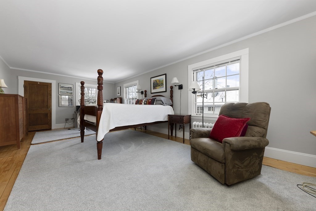 39 Somerset Road Lexington, MA 02420 - Photo 12 of 20 a living room with furniture and a window
