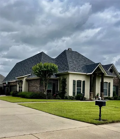 $425,000 | 162 Captain H. M. Shreve Boulevard, Shreveport, LA 71115