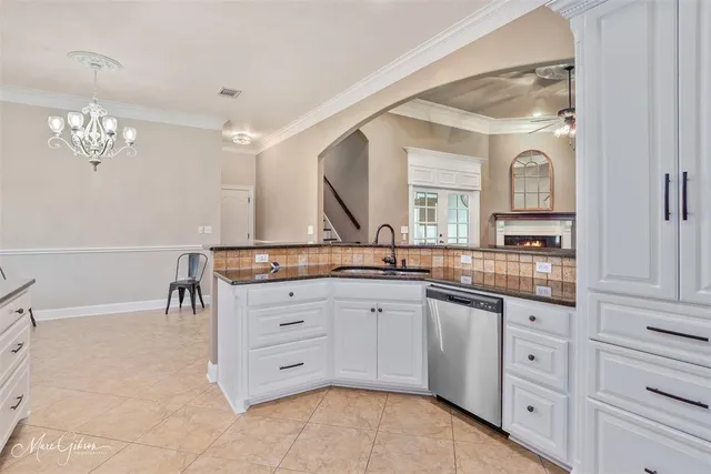 $425,000 | 162 Captain H. M. Shreve Boulevard, Shreveport, LA 71115