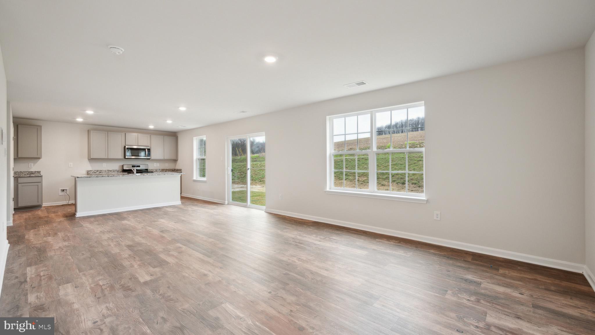 5308 Valley View Road Spring Grove, PA 17362 - Photo 6 of 27
