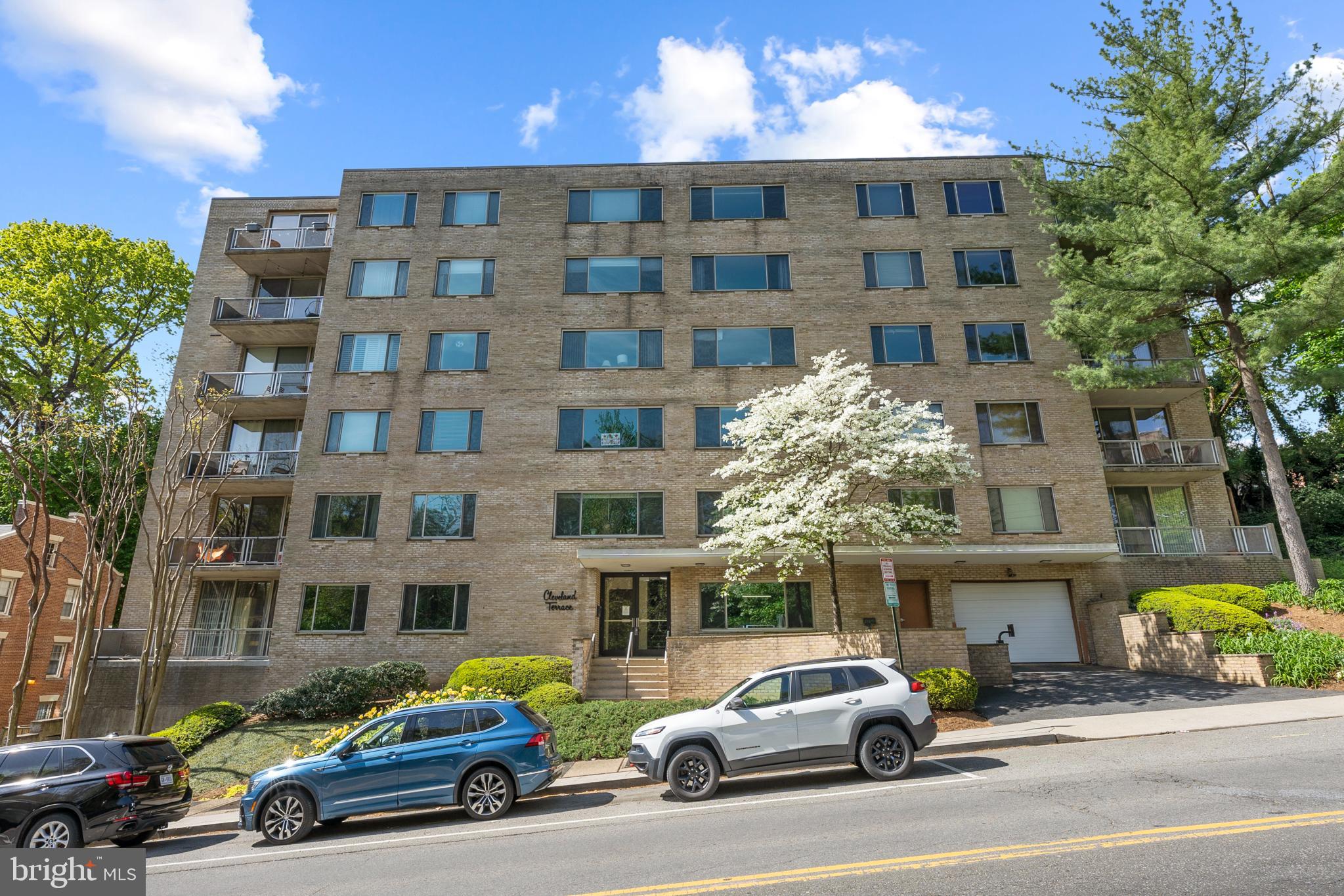 2755 Ordway Street Northwest, Unit 202 Washington, DC 20008 - Photo 13 of 15