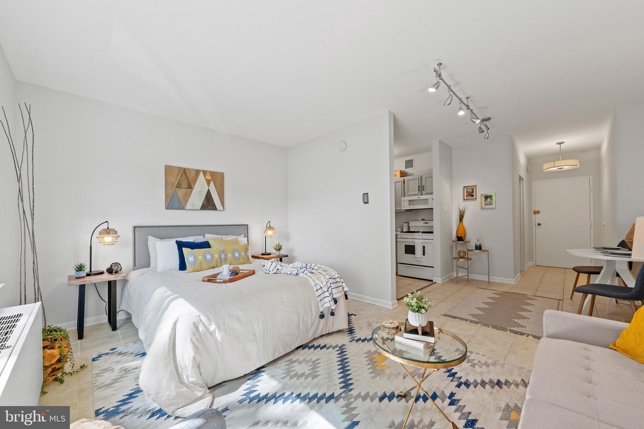 2755 Ordway Street Northwest, Unit 202 Washington, DC 20008 - Photo 4 of 15