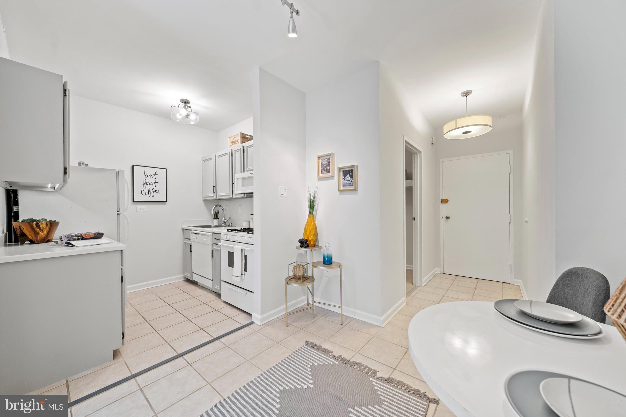 2755 Ordway Street Northwest, Unit 202 Washington, DC 20008 - Photo 6 of 15