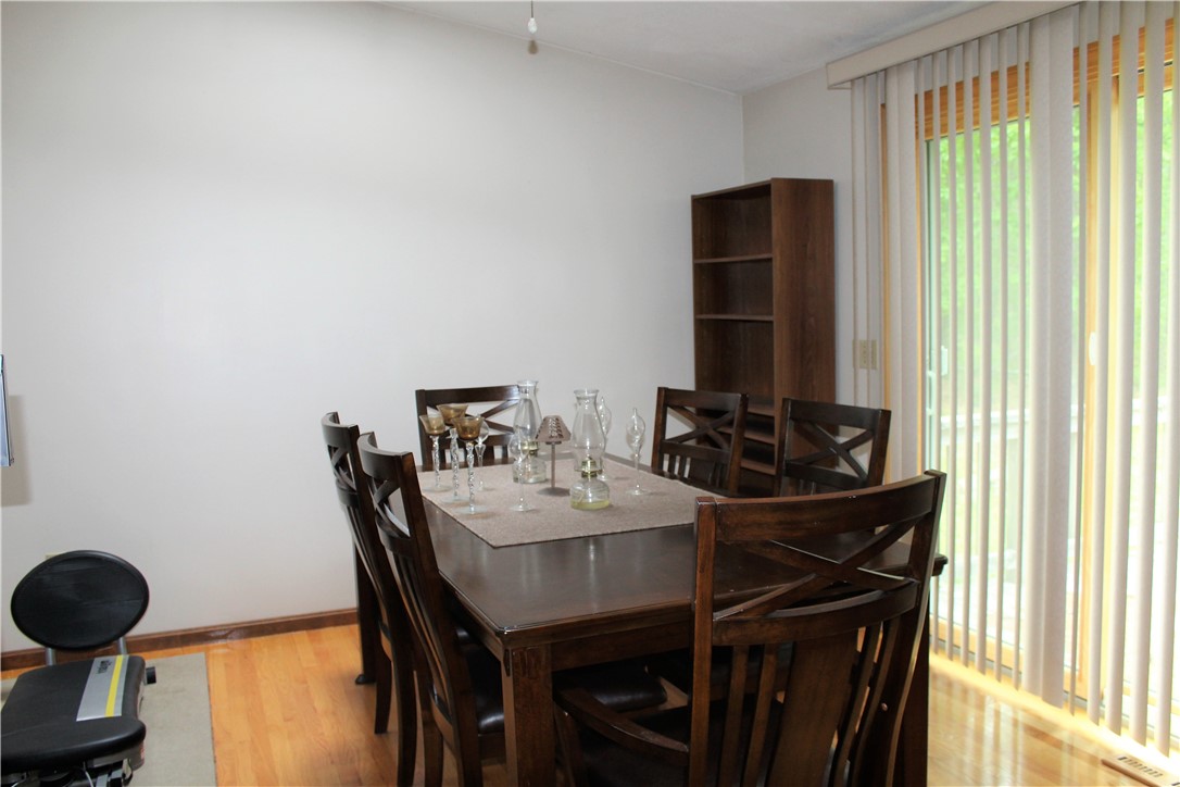 7 Isaac Fiske Road Coventry, RI 02827 - Photo 4 of 23