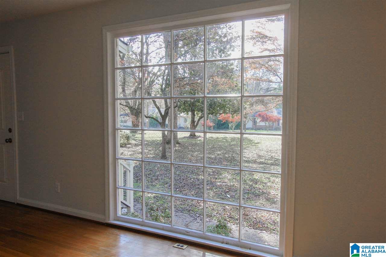 736 Martinwood Road Birmingham, AL 35235 - Photo 4 of 18