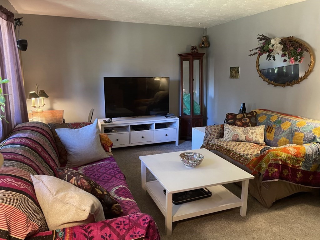 574 Dedham Street, Unit 574 Wrentham, MA 02093 - Photo 5 of 14