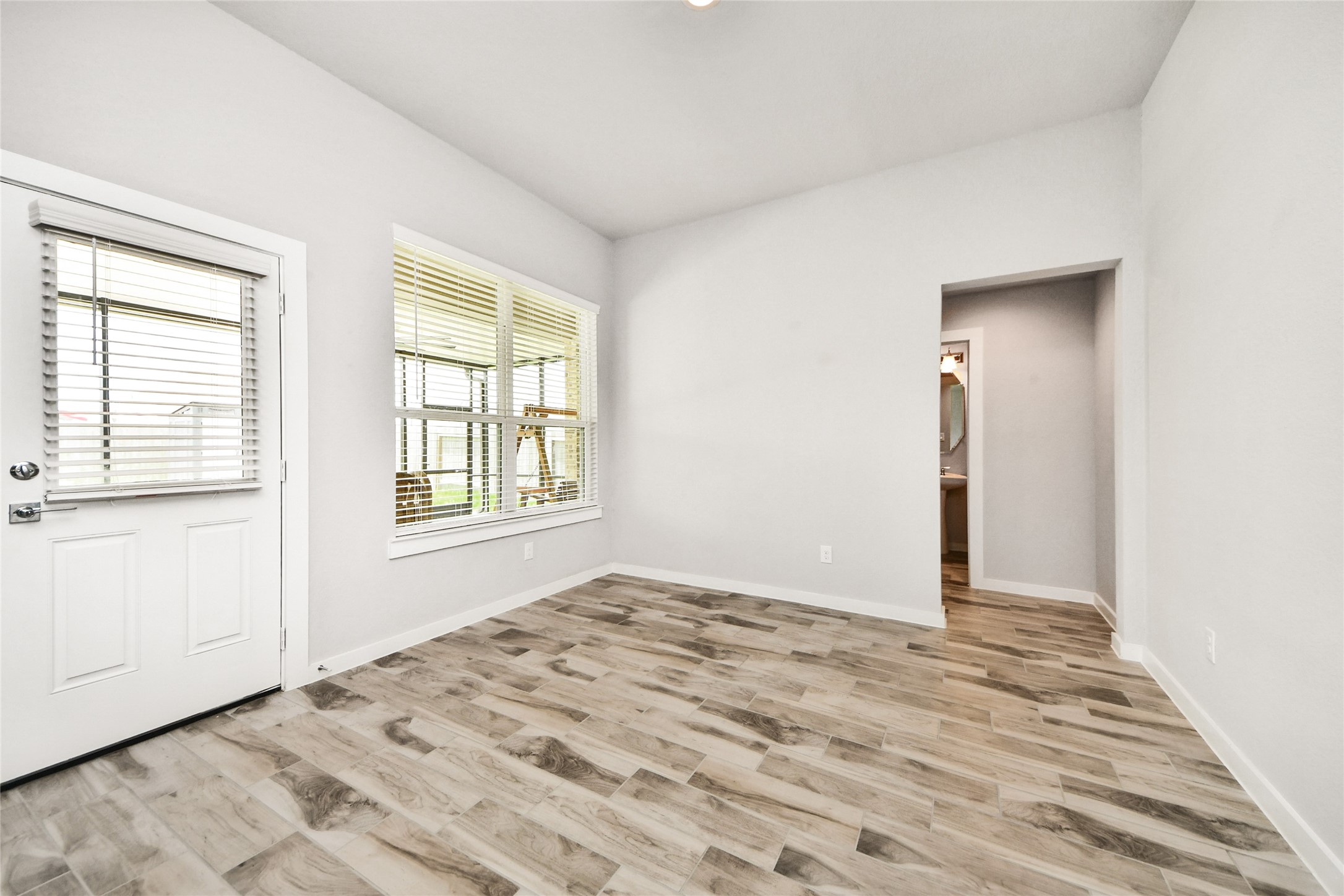 1577 Elm Place Angleton, TX 77515 - Photo 13 of 45