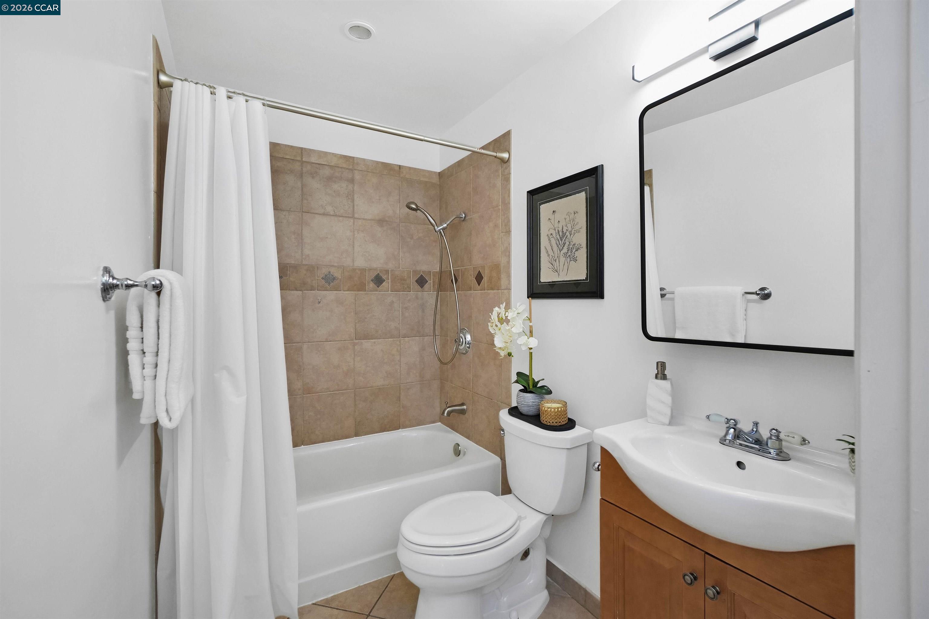 1 Sapphire Court Hercules, CA 94547 - Photo 15 of 33