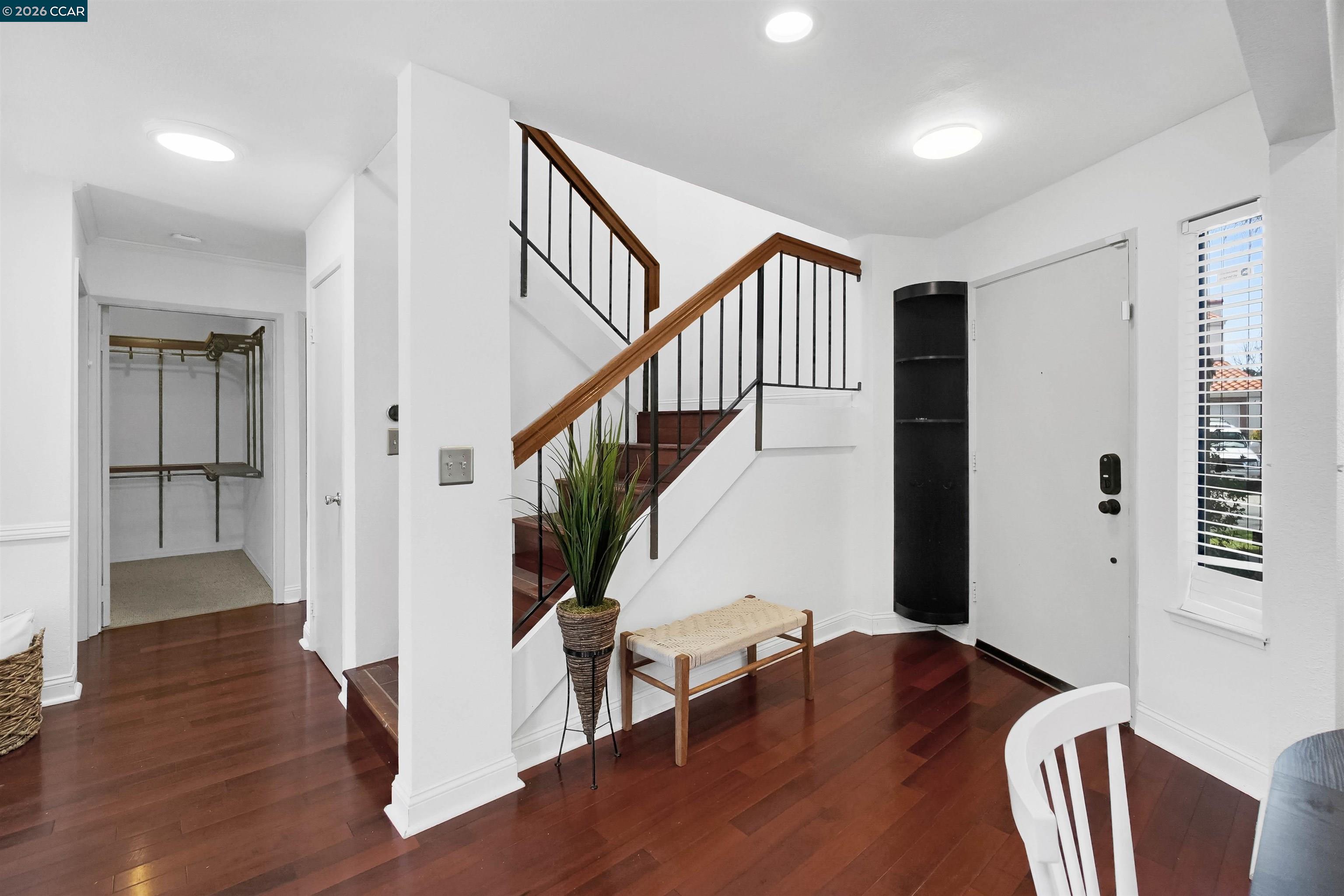 1 Sapphire Court Hercules, CA 94547 - Photo 4 of 33