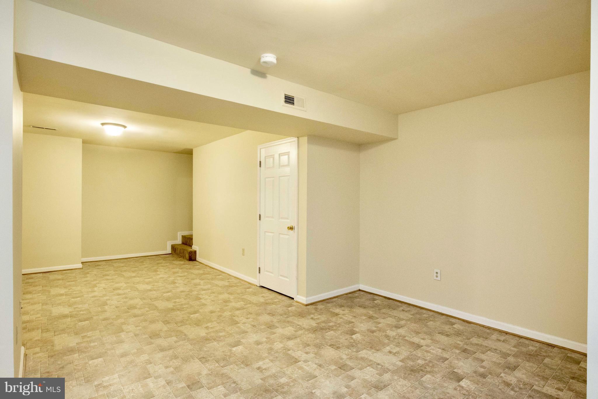 11500 Ropeknot Road Lusby, MD 20657 - Photo 22 of 30 Tons Of Extra Square Footage