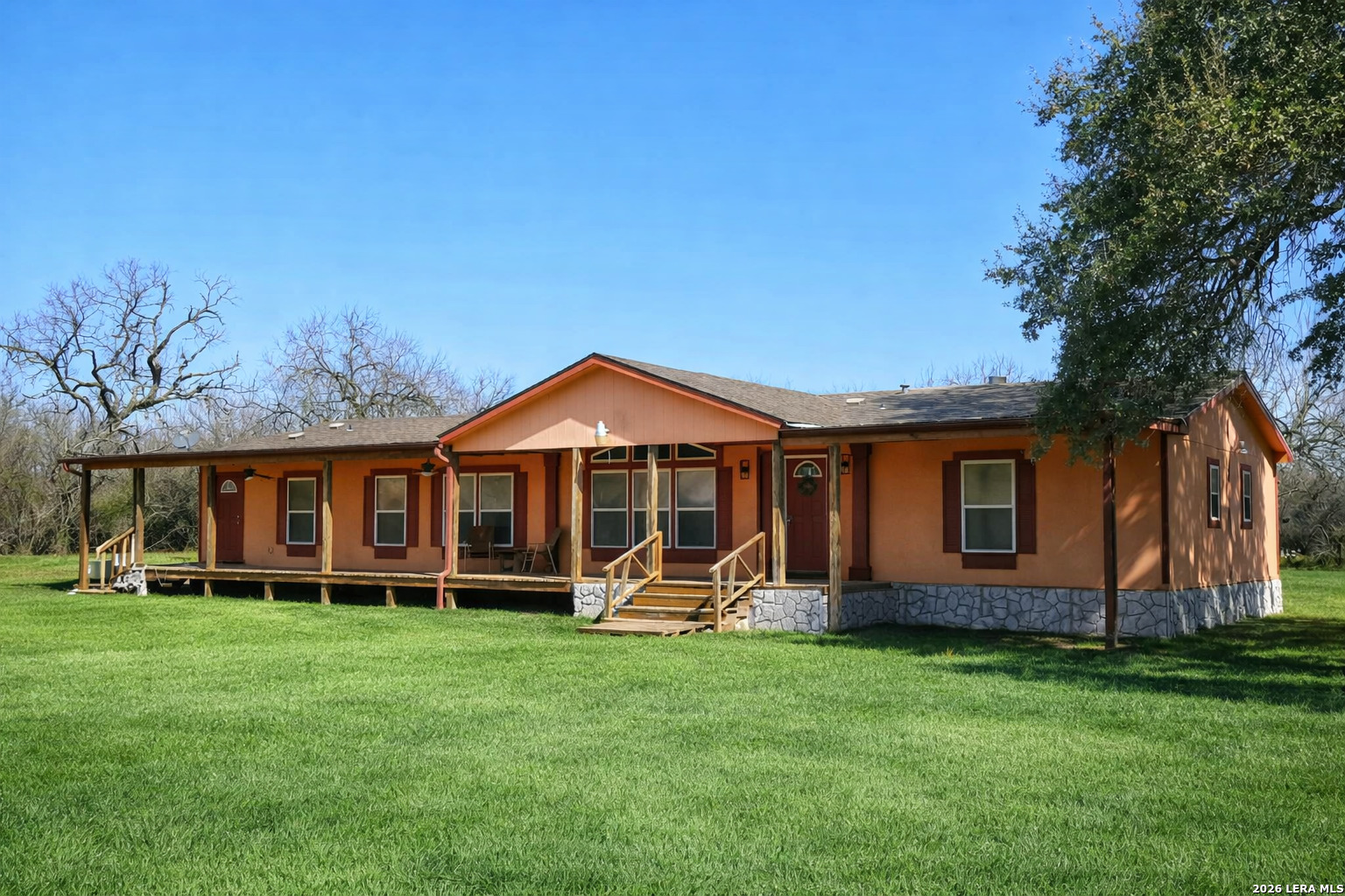 1075 Quail Run Lytle, TX 78052 - Photo 2 of 38