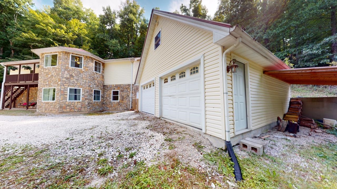 2575 Smith Branch Road Grayson, KY 41143 - Photo 2 of 38