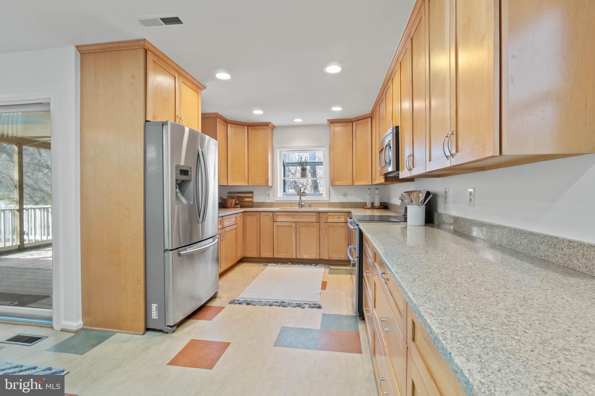 12216 Somersworth Drive Silver Spring, MD 20902 - Photo 12 of 56