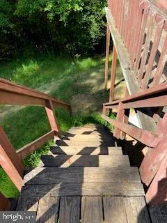 7719 Vermont Road Rhoadesville, VA 22542 - Photo 23 of 36 Rear Deck