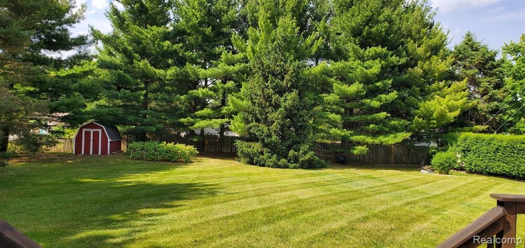 2677 East Burnside Road North Branch, MI 48461 - Photo 5 of 25