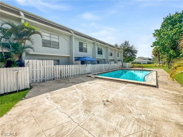 $1,299 | 1123 Southwest 48th Terrace, Unit 104, Cape Coral, FL 33914