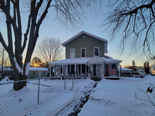 $299,000 | 538 Ohio Street, Darlington, WI 53530