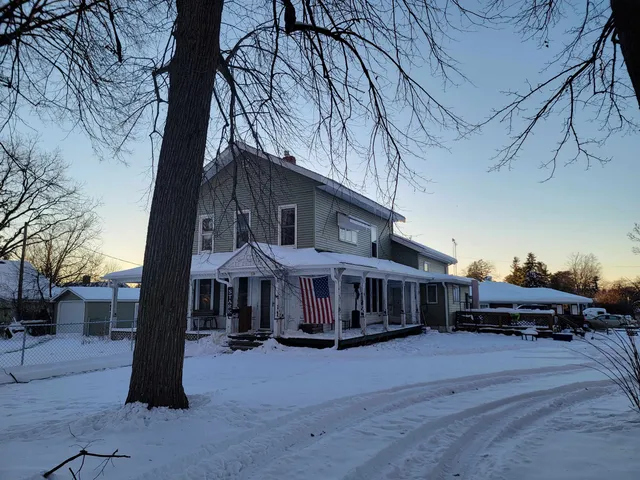 $299,000 | 538 Ohio Street, Darlington, WI 53530