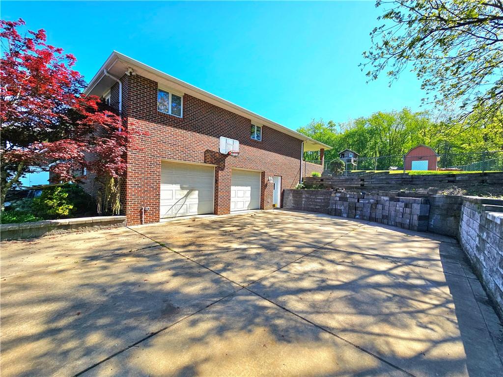 2977 Clay Pike Rillton, PA 15678 - Photo 4 of 43