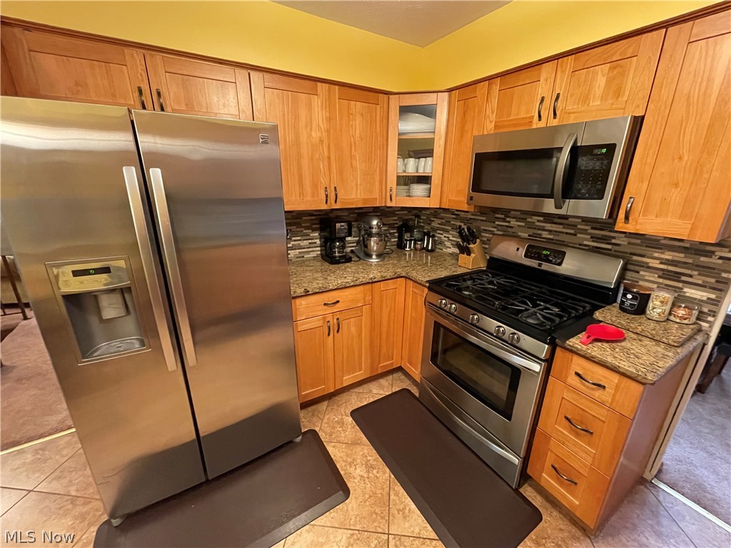 6512 Rousseau Drive Parma, OH 44129 - Photo 4 of 20