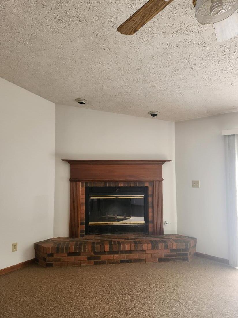 751 Clover Lane Crown Point, IN 46307 - Photo 3 of 32 825x1100