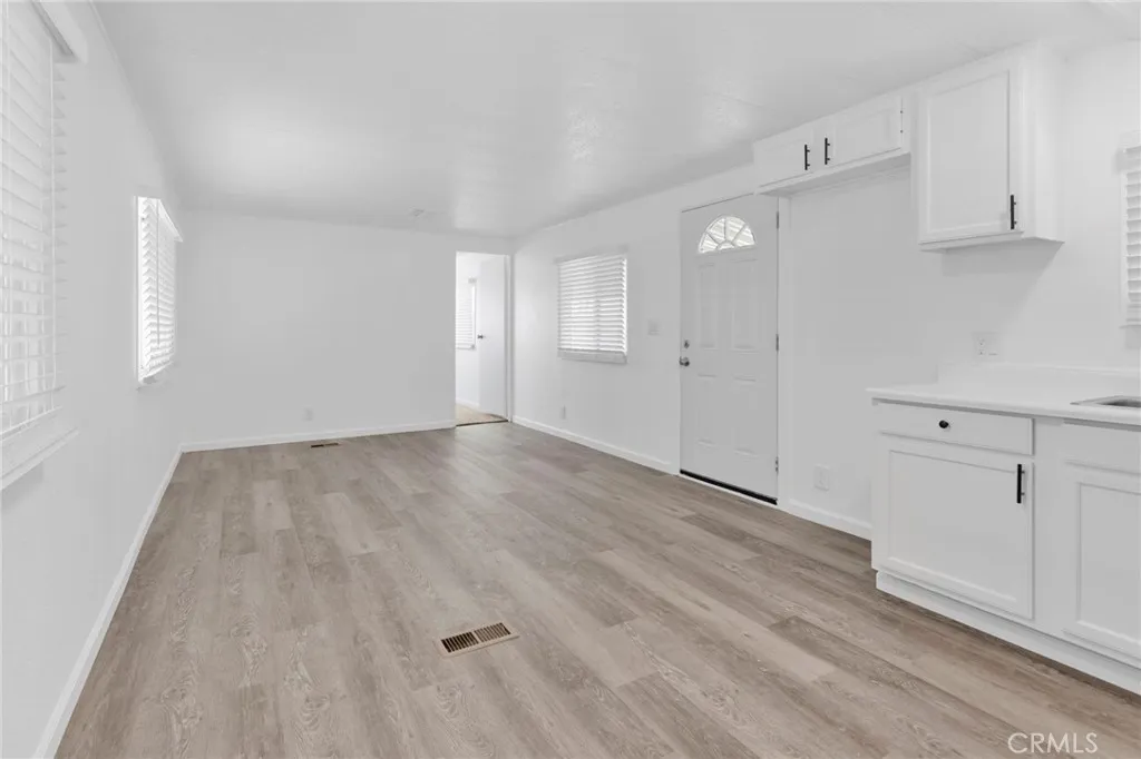 15252 Seneca Road, Unit 161 Victorville, CA 92392 - Photo 6 of 18