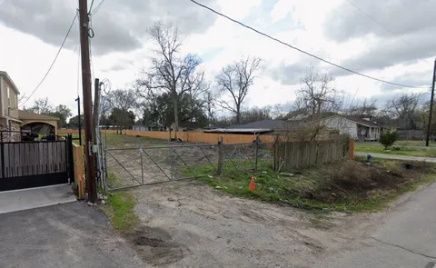 $400,000 | 9603-9615 Archers Grove, Houston, TX 77093