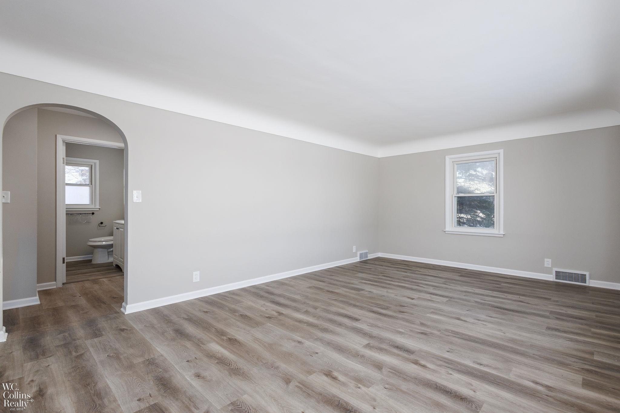 12923 Collins Road Yale, MI 48097 - Photo 3 of 29 Gallery Image 3