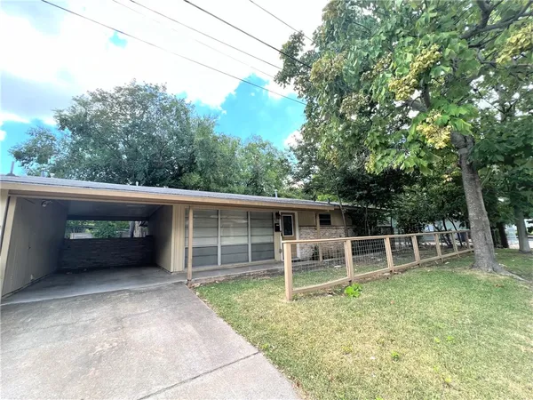 $2,300 | 5011 Finley Drive, Austin, TX 78731