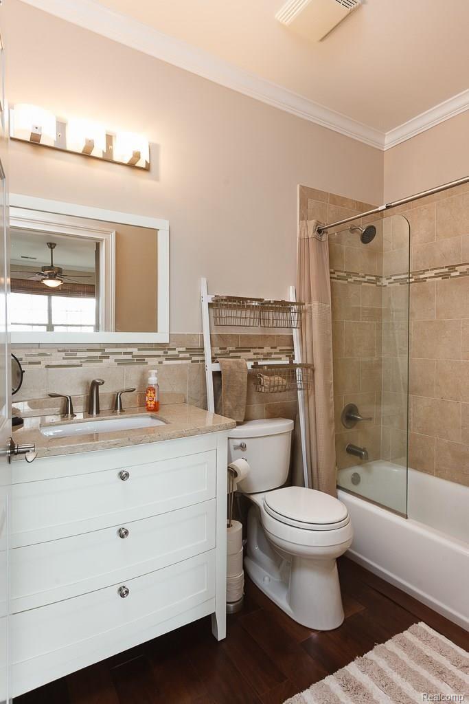 39194 Hayes Road, Unit 34 Clinton Township, MI 48038 - Photo 20 of 23 39194-Hayes-Road-020.jpg