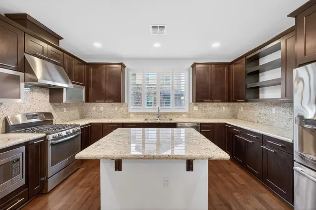 $1,149,900 | 890 White Moonstone Loop, San Jose, CA 95123