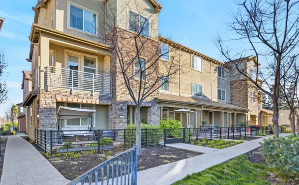 $1,128,888 | 890 White Moonstone Loop, San Jose, CA 95123