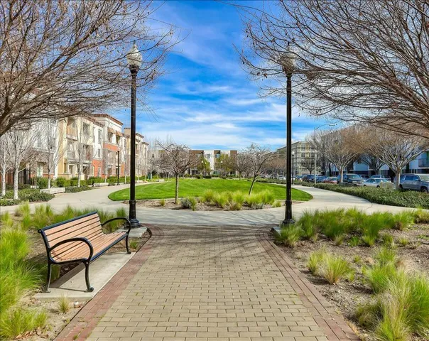 $1,149,900 | 890 White Moonstone Loop, San Jose, CA 95123