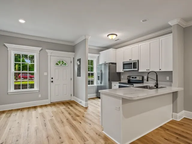 $1,599 | 10 Old Courthouse Way, Unit A, Crawfordville, FL 32327