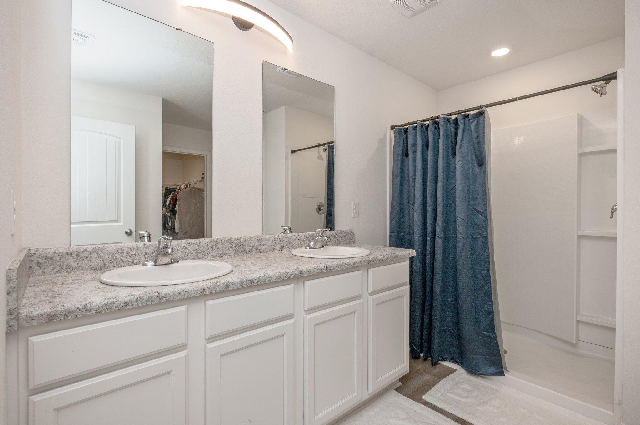 1018 Limpkin Street Crestview, FL 32539 - Photo 15 of 34 Main Bathroom