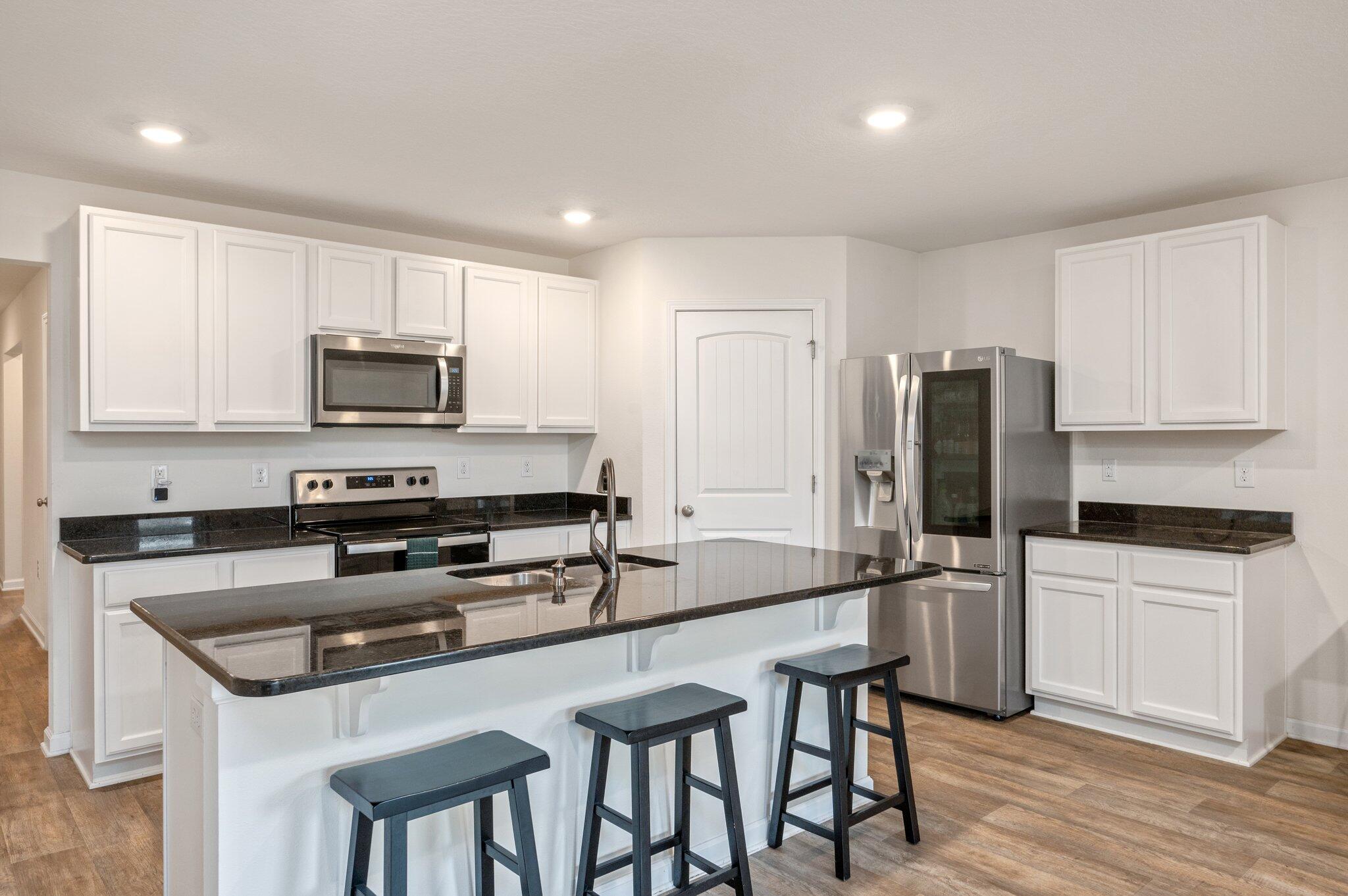 1018 Limpkin Street Crestview, FL 32539 - Photo 20 of 34 Kitchen