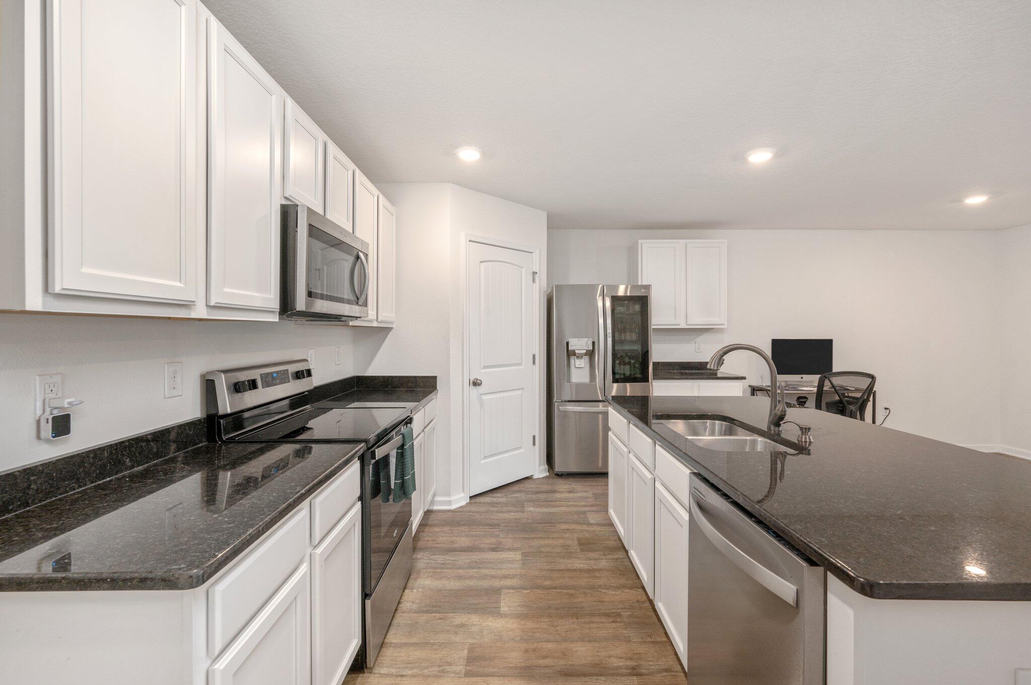 1018 Limpkin Street Crestview, FL 32539 - Photo 22 of 34 Granite countertops