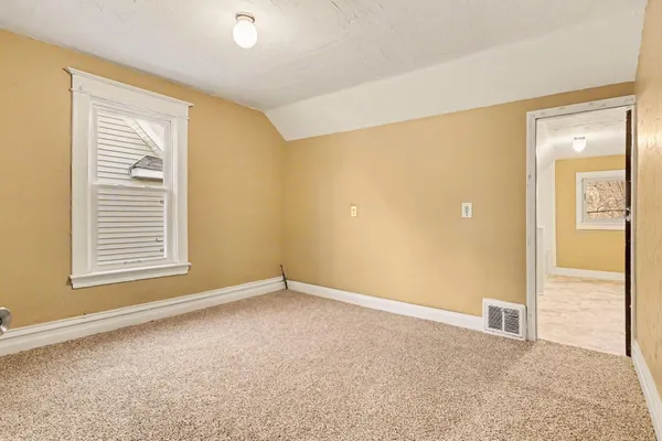 $129,900 | 410 West Paterson Street, Kalamazoo, MI 49007