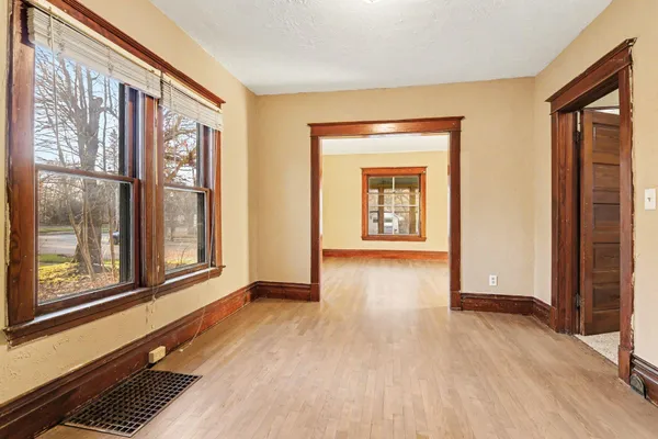 $129,900 | 410 West Paterson Street, Kalamazoo, MI 49007