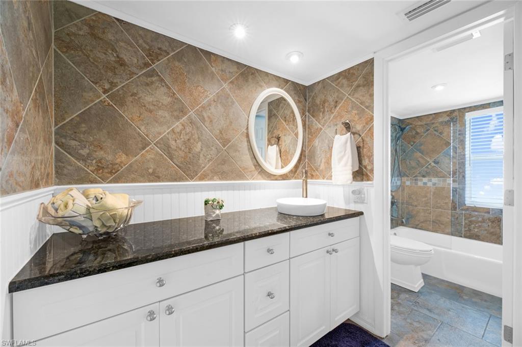 237 Albi Road, Unit 4 Naples, FL 34112 - Photo 30 of 50 Guest Bathroom