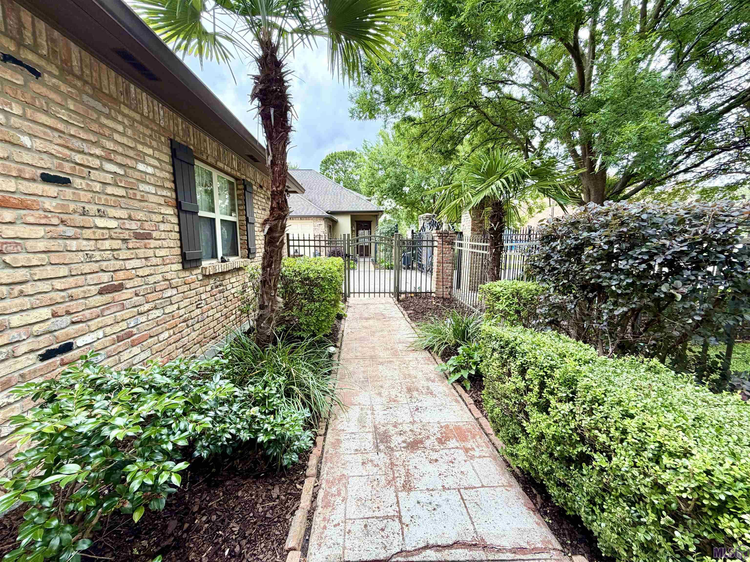 2024 Lac Cache Court Baton Rouge, LA 70816 - Photo 8 of 19