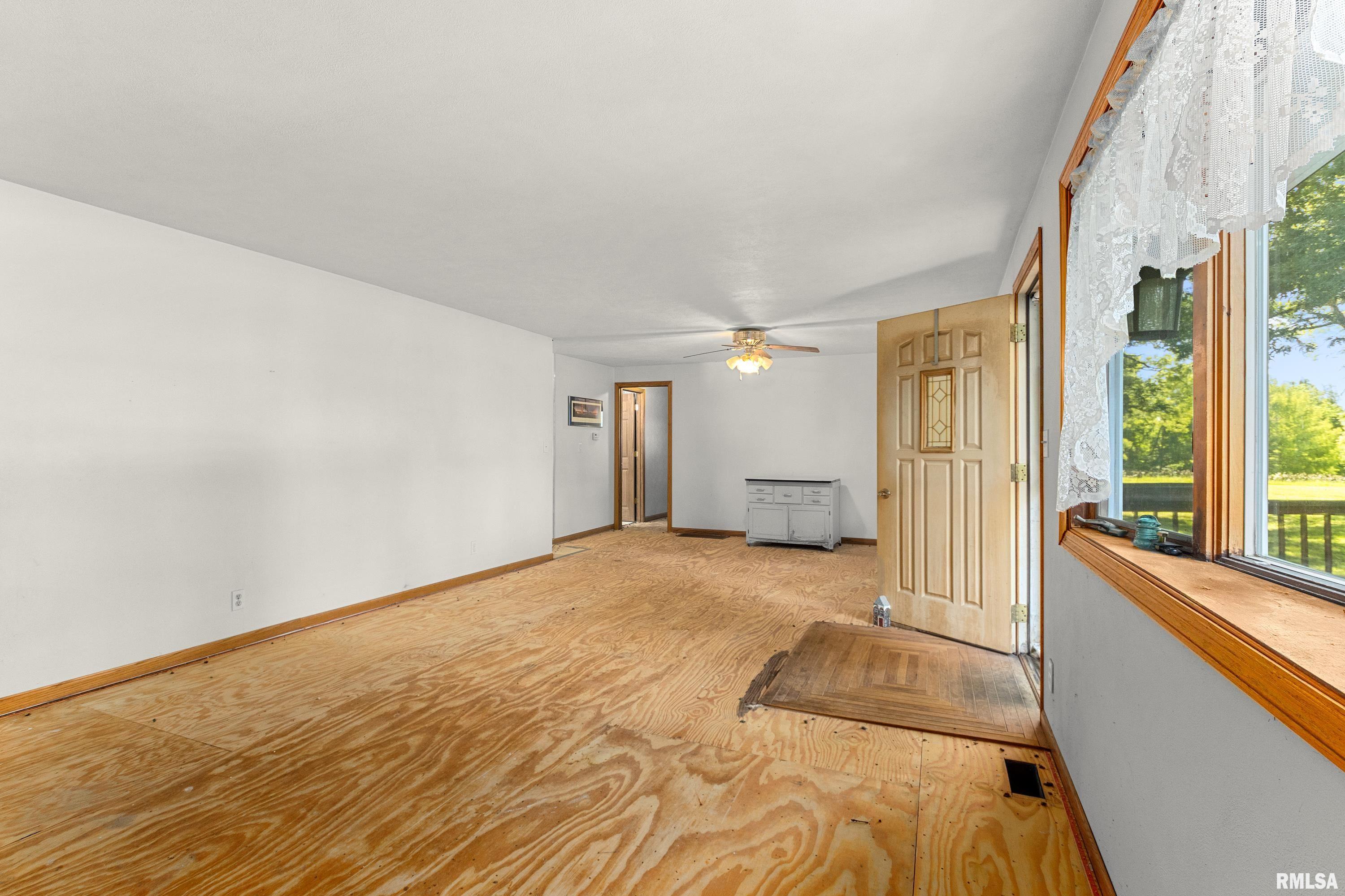 283 Fairview Washington, IL 61571 - Photo 12 of 46
