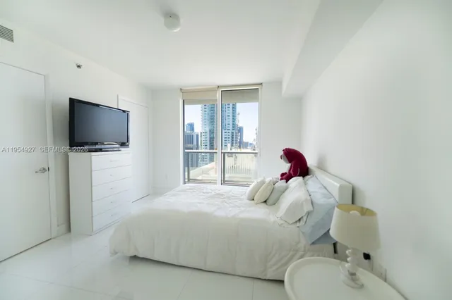 $1,149,000 | 50 Biscayne Boulevard, Unit 3702, Miami, FL 33132