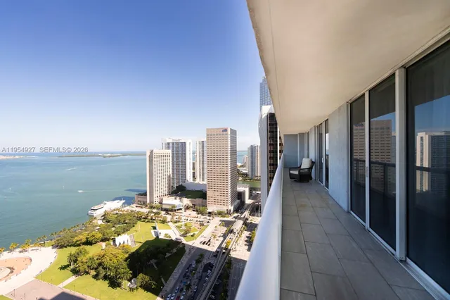 $1,149,000 | 50 Biscayne Boulevard, Unit 3702, Miami, FL 33132