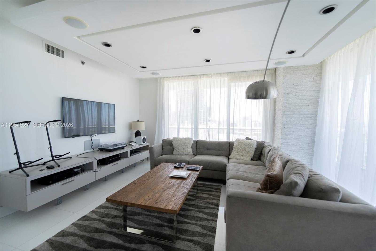 50 Biscayne Boulevard, Unit 3702 Miami, FL 33132 - Photo 7 of 24