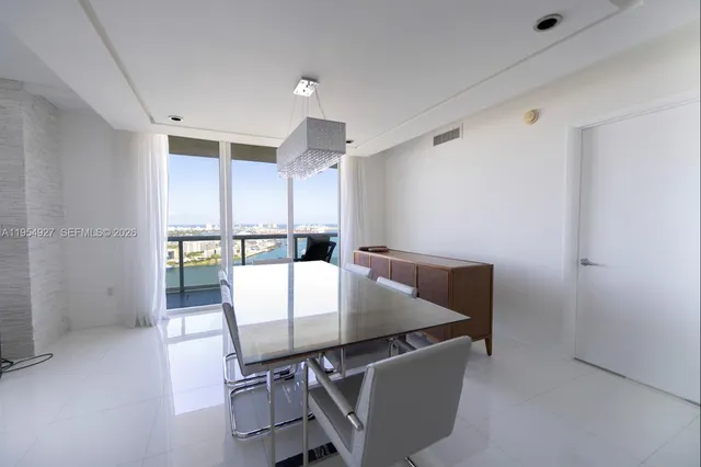 $1,149,000 | 50 Biscayne Boulevard, Unit 3702, Miami, FL 33132