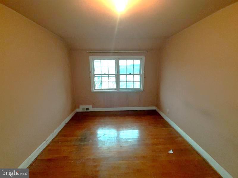 1647 Stonewood Road Baltimore, MD 21239 - Photo 10 of 13