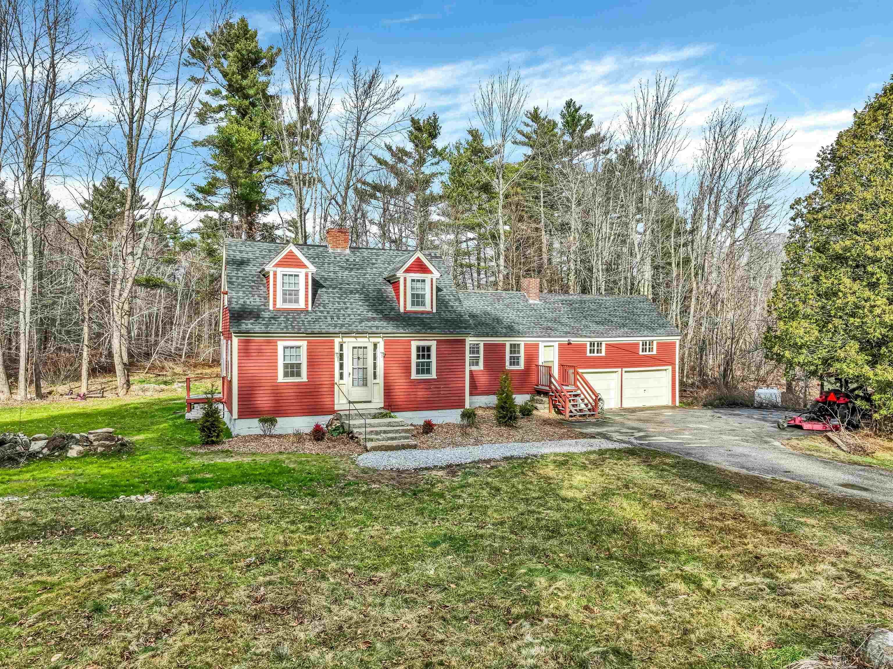 303 Center Road Goshen, NH 03752 - Photo 1 of 32